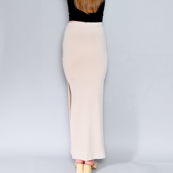 643. ESSE Studios Cream Ribbed Maxi Skirt Sz 2 - Picture 4 of 7